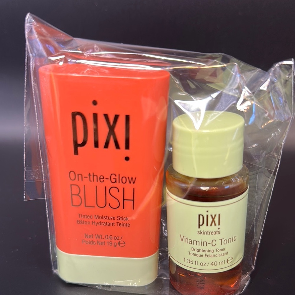 Pixi On-the-Glow Blush - Coral and Cream